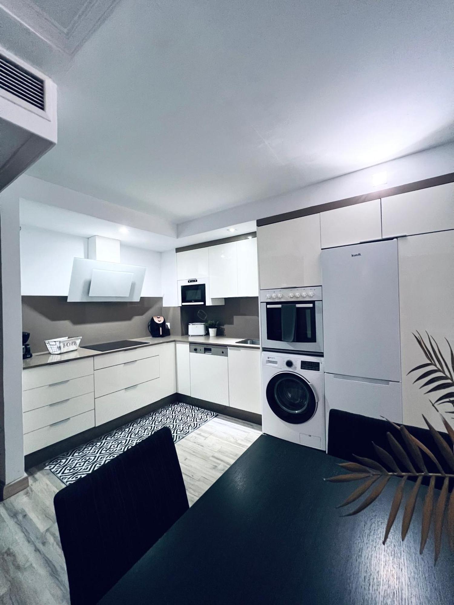 Torrequebrada Casino Apartment เบนัลมาเดนา ภายนอก รูปภาพ
